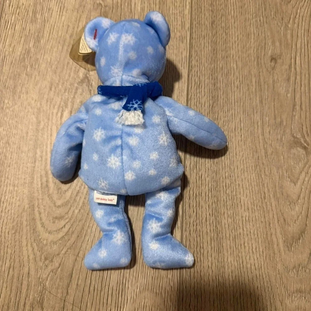 Ty Beanie Babies 1999 Holiday Teddy Blue Snowflake Bear w/ Tags Retired PE